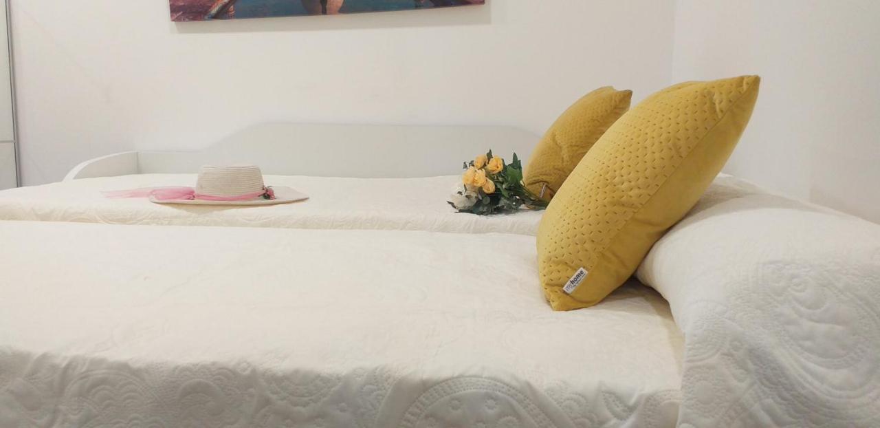 Apartamento Romero Garden B Вилануева де Ароса Екстериор снимка